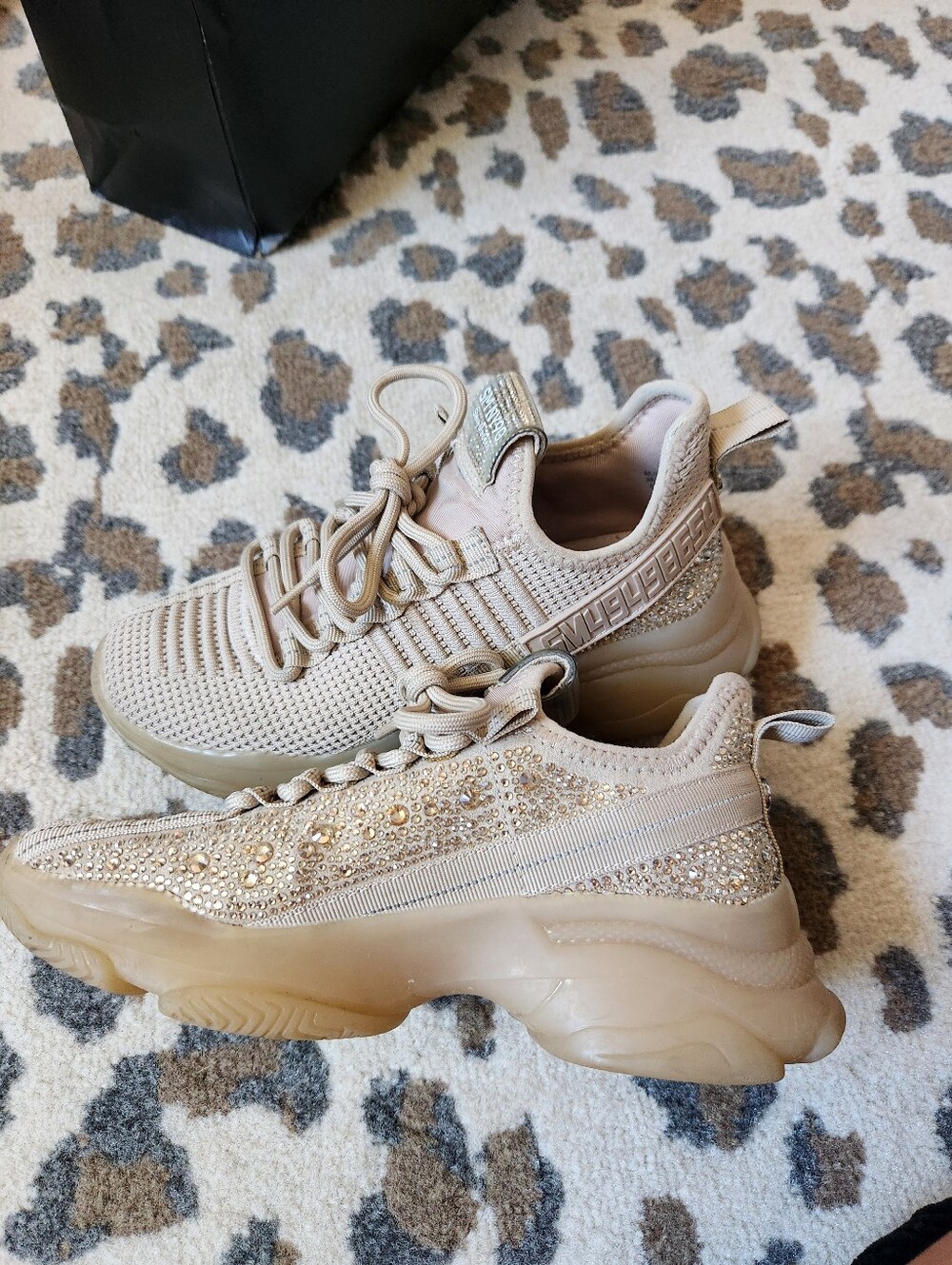 Steve Madden Maxima Beige Embellished Women's Chunky Sneakers Sz 6.5